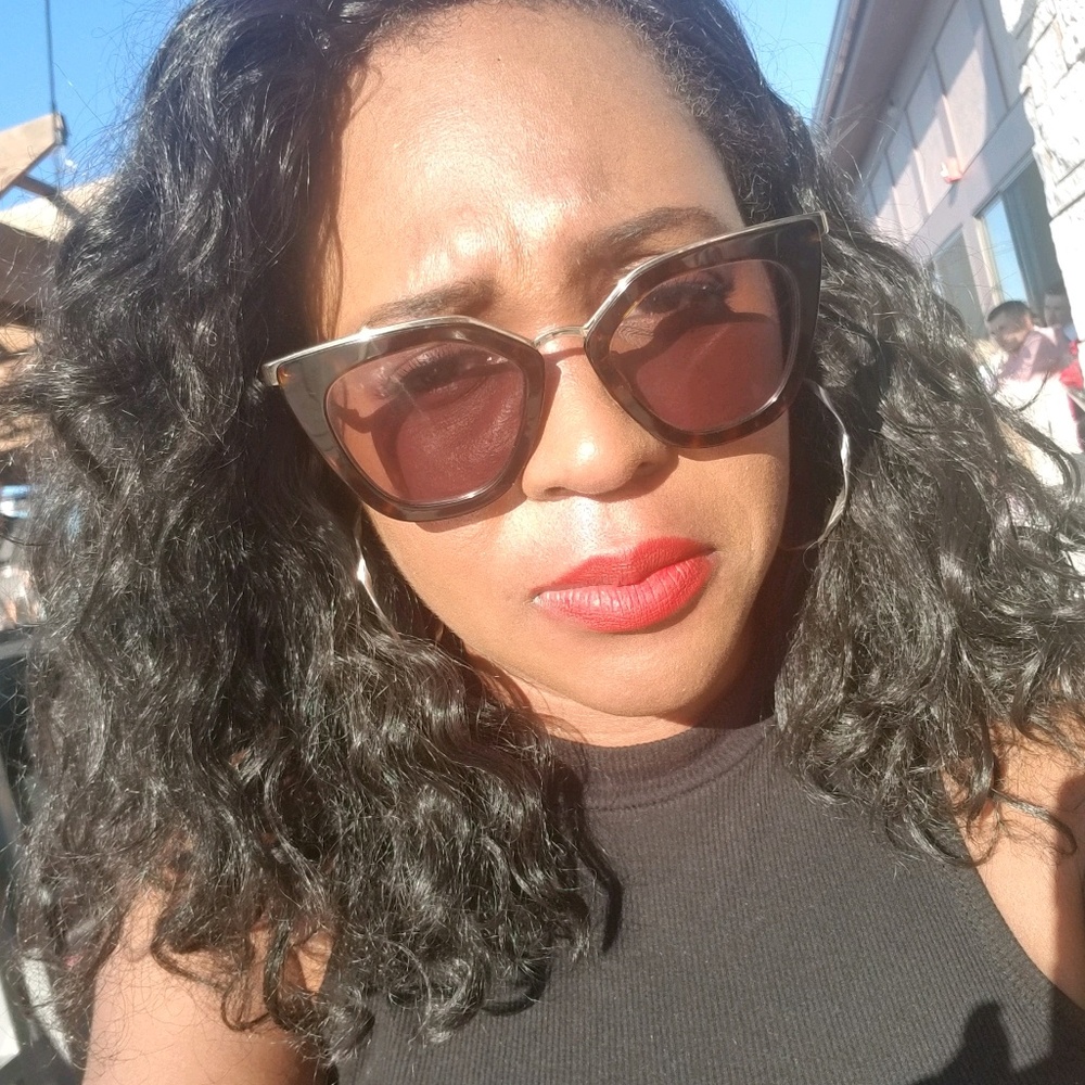 Meet your Posher, Natasha